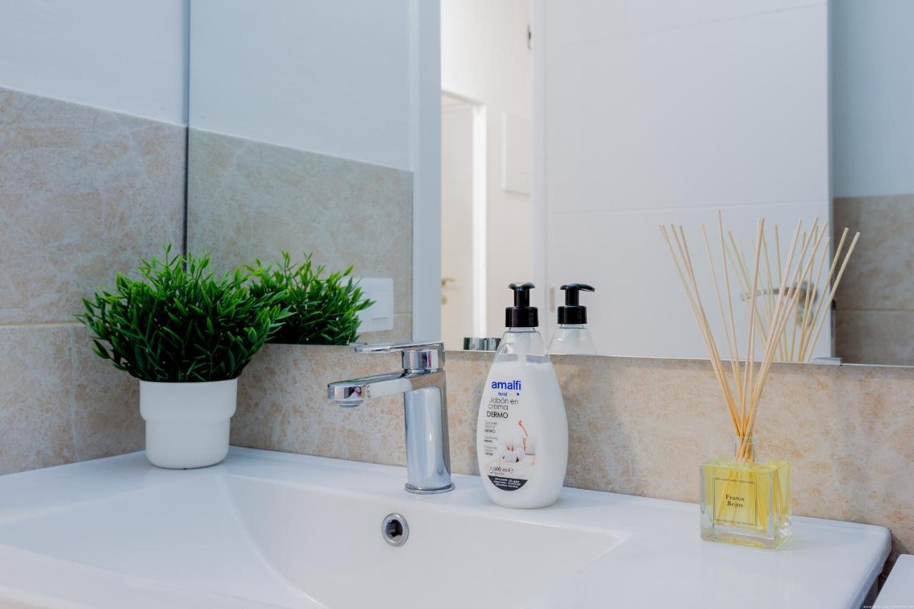 Bright & Stylish Apartment In Chipeque, Los Cristianos Arona  Exterior foto